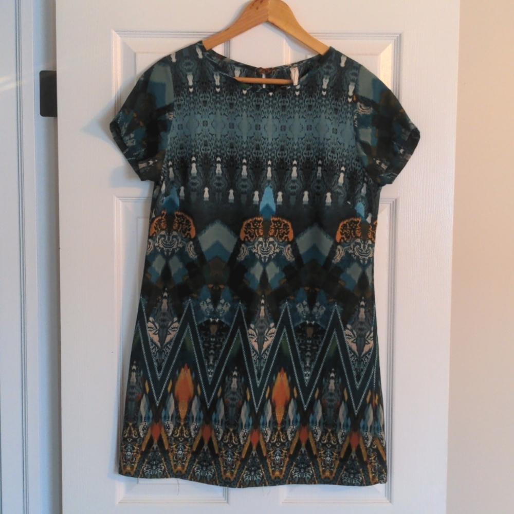 Tyche women's dress size medium